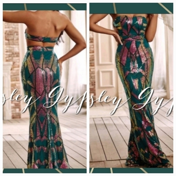 Stunning Strapless Geometric Print Mermaid Gown with Cut Out Feature o… - Picture 1 of 12